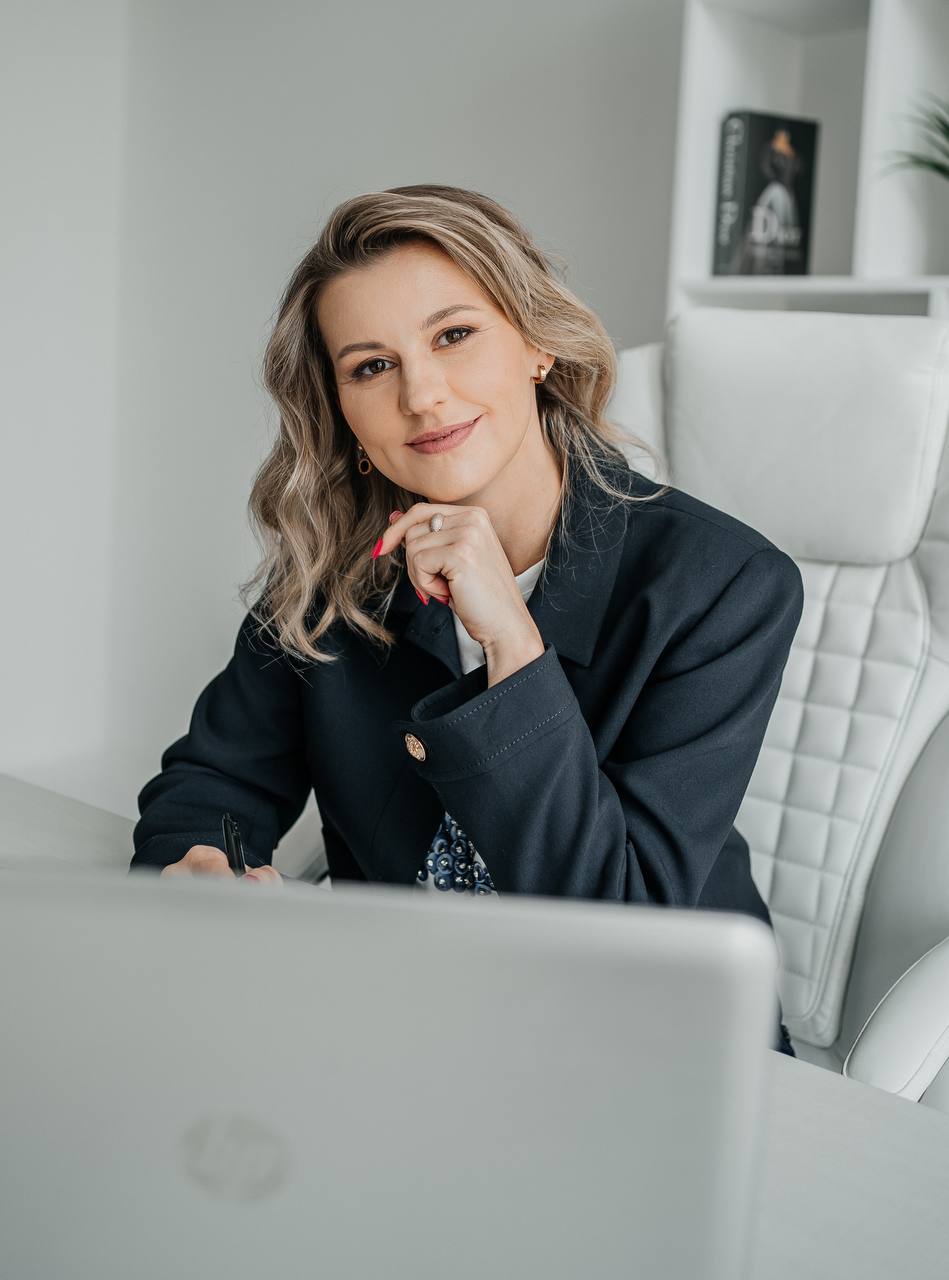 Елена Белякова